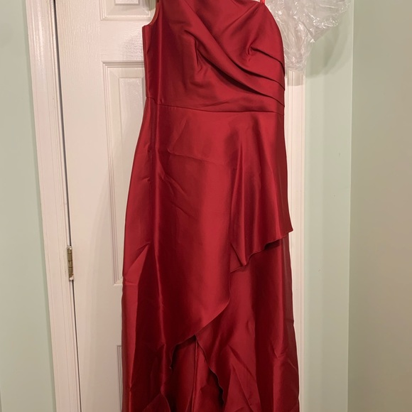 Elegant women dress color Red size 14 Nuw - Picture 2 of 5